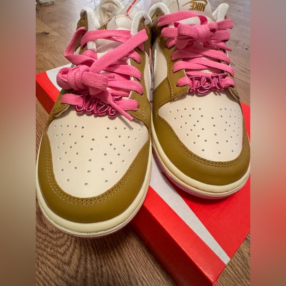 Nike Dunk Low - Just Do It - Limited Edition - 6.5